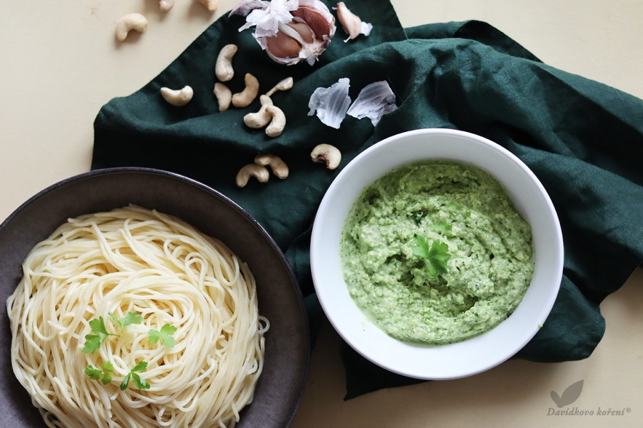 Petrželové pesto